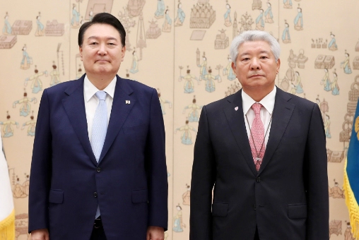 김홍일 프로필 나이 고향 학력 재산 검사 경력