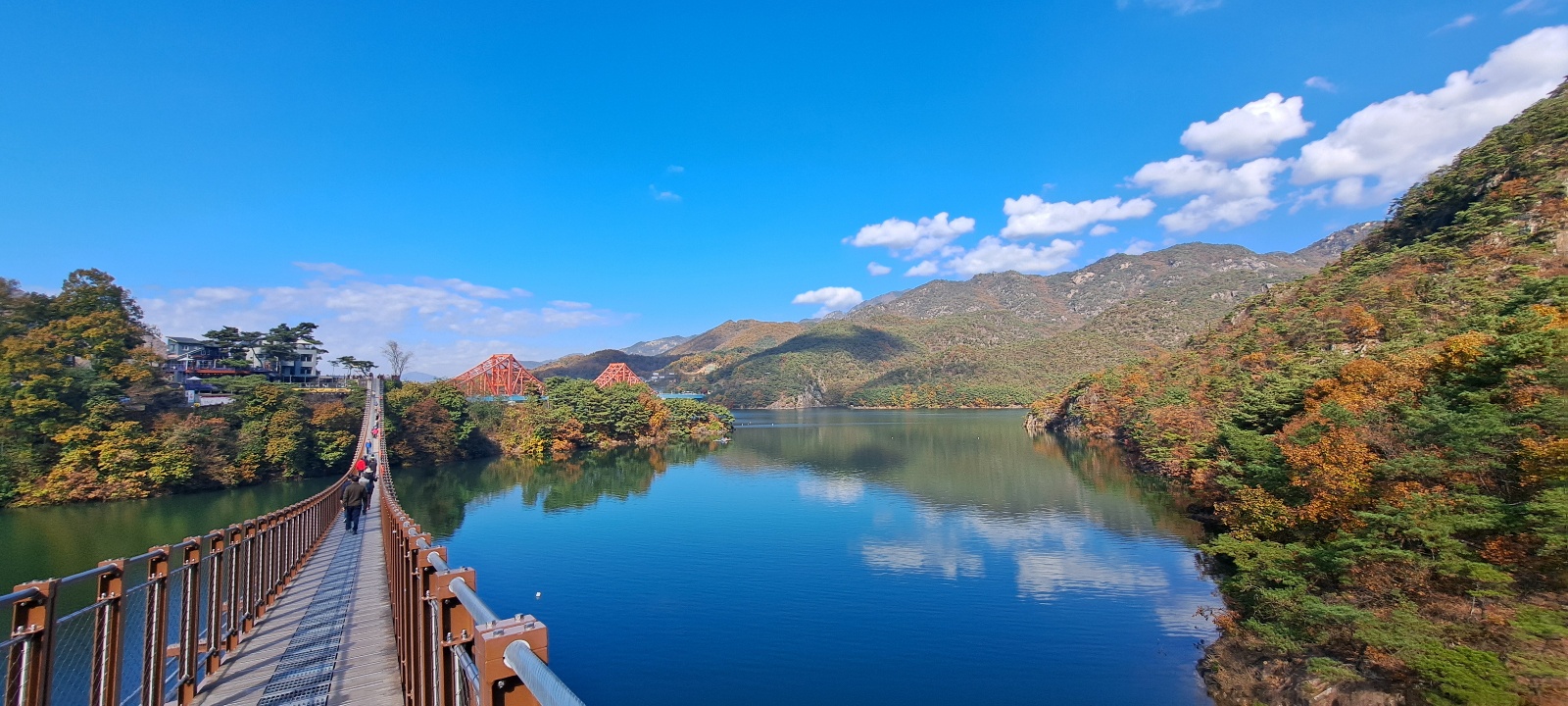 옥순봉 출렁다리