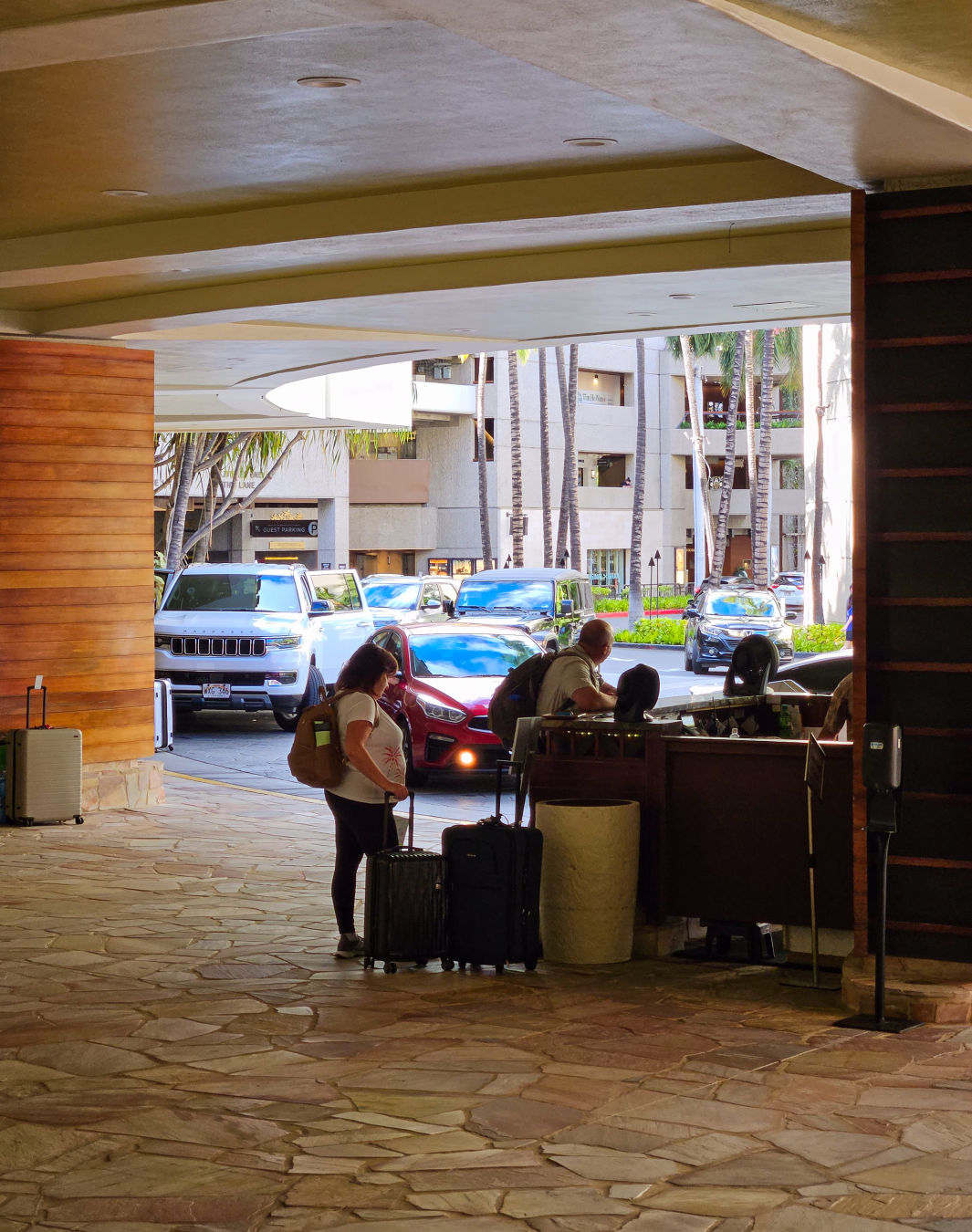 하와이 쉐라톤 와이키키 입구