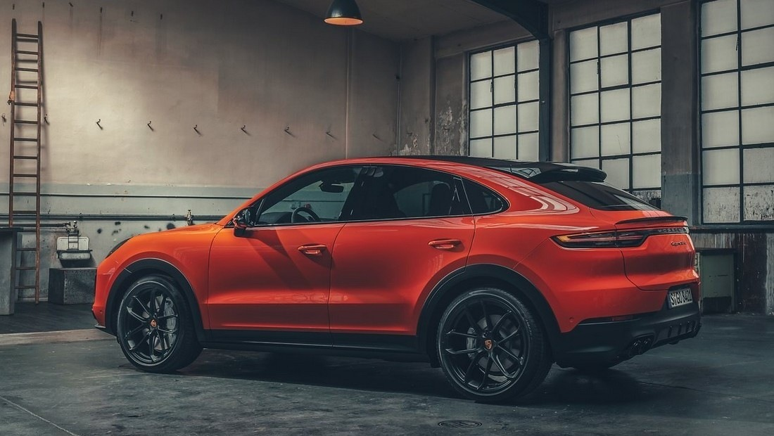 포르쉐 카이엔 쿠페 터보