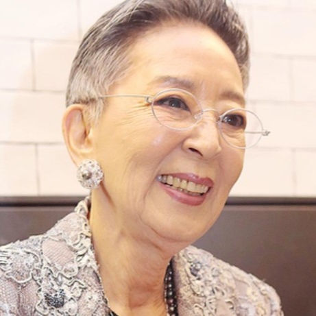 배우-김지미