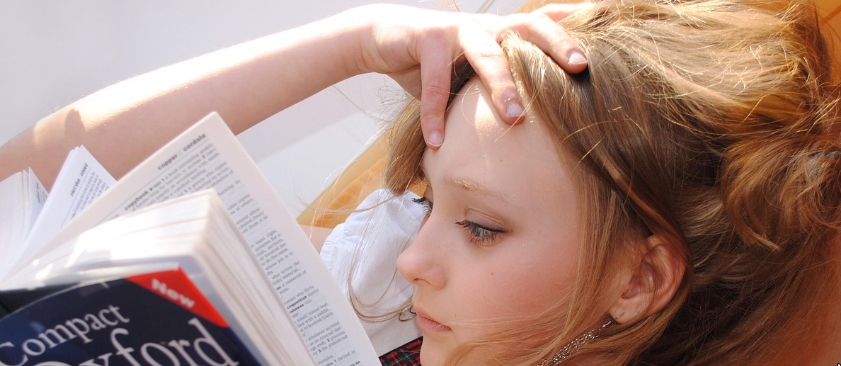 독서 하는 아이