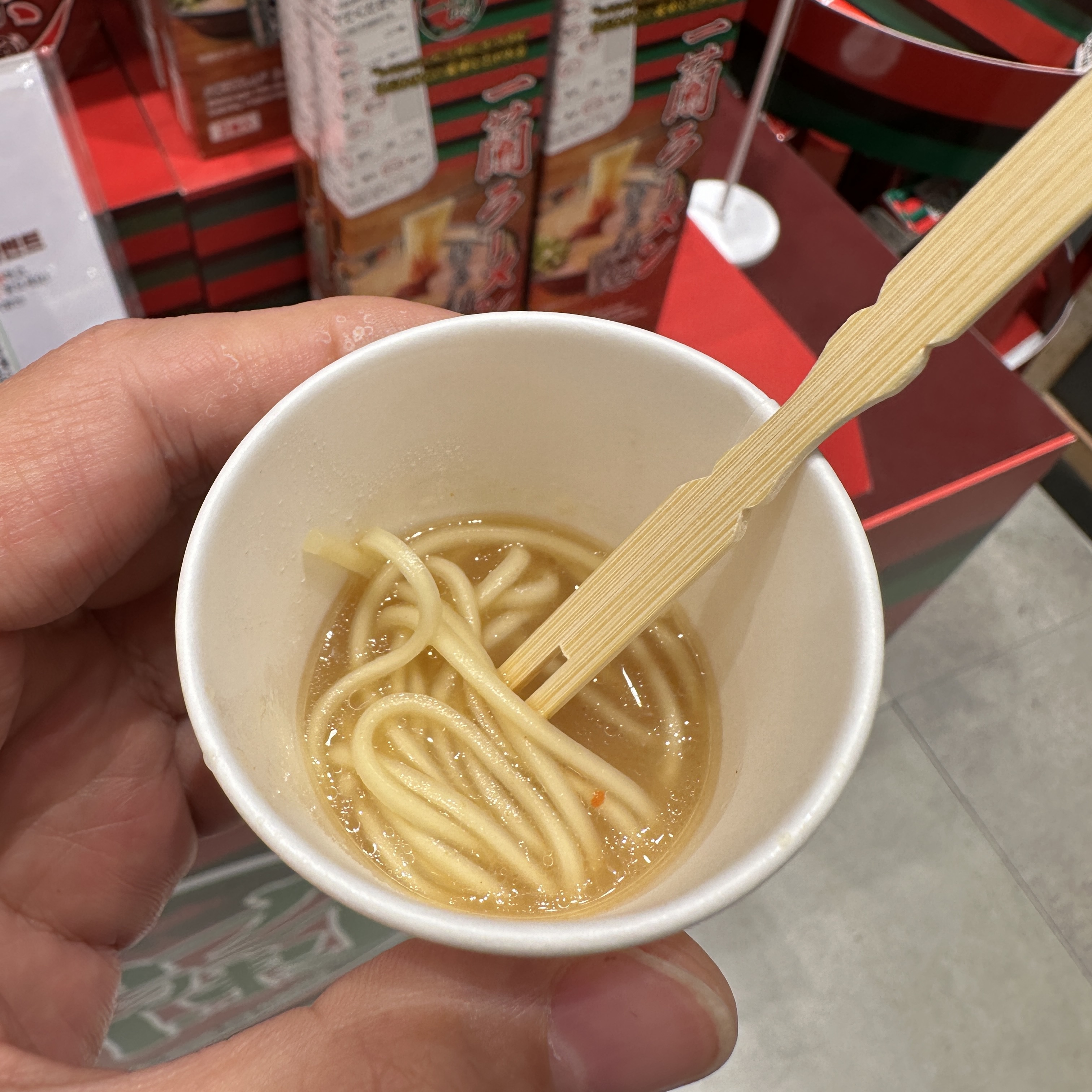 이치란라멘_팝업스토어_시식