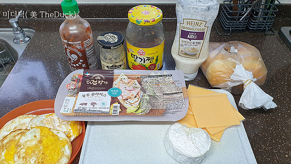 모닝빵 샌드위치 재료 준비