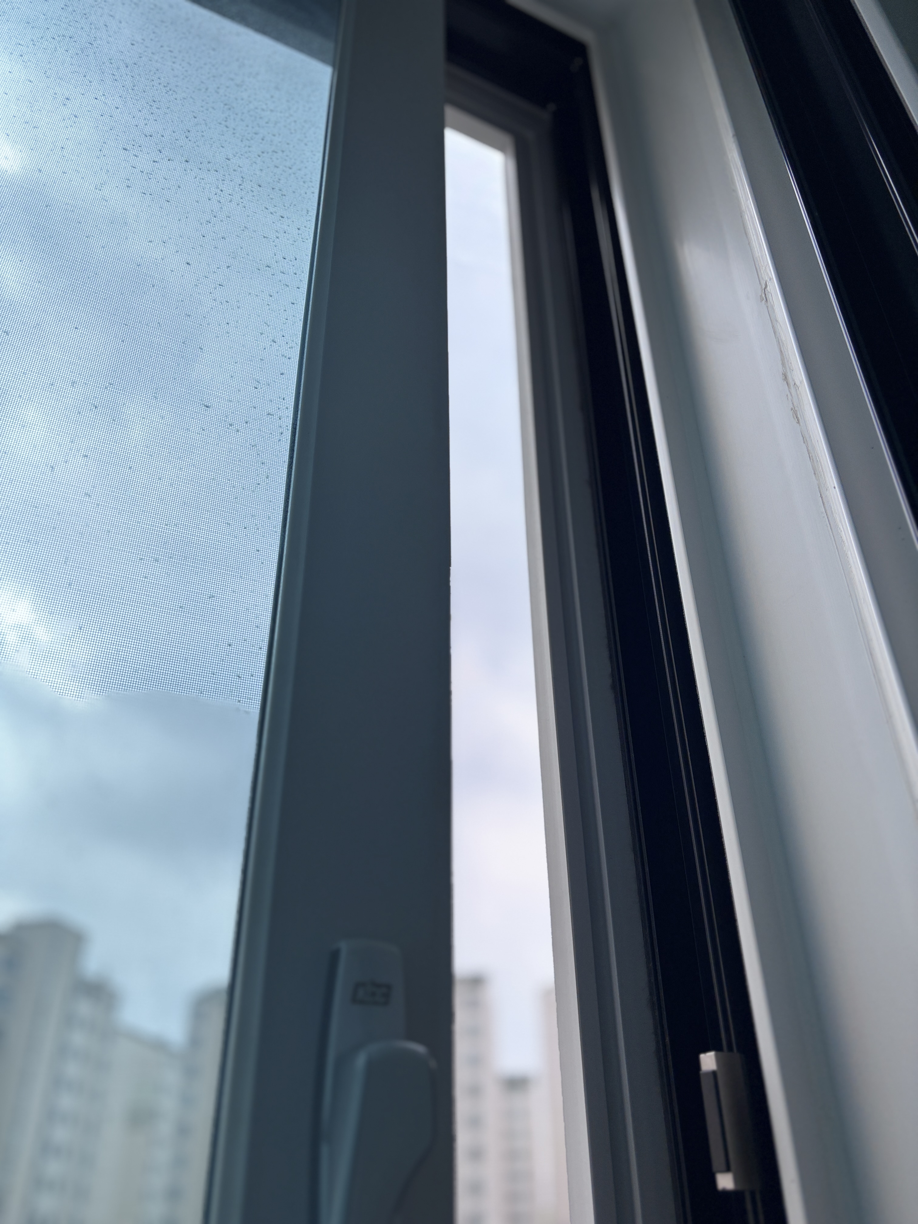 실내 공기 환기 하는 방법 창문 열기