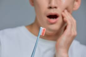 잇몸에서 피가 나는 이유