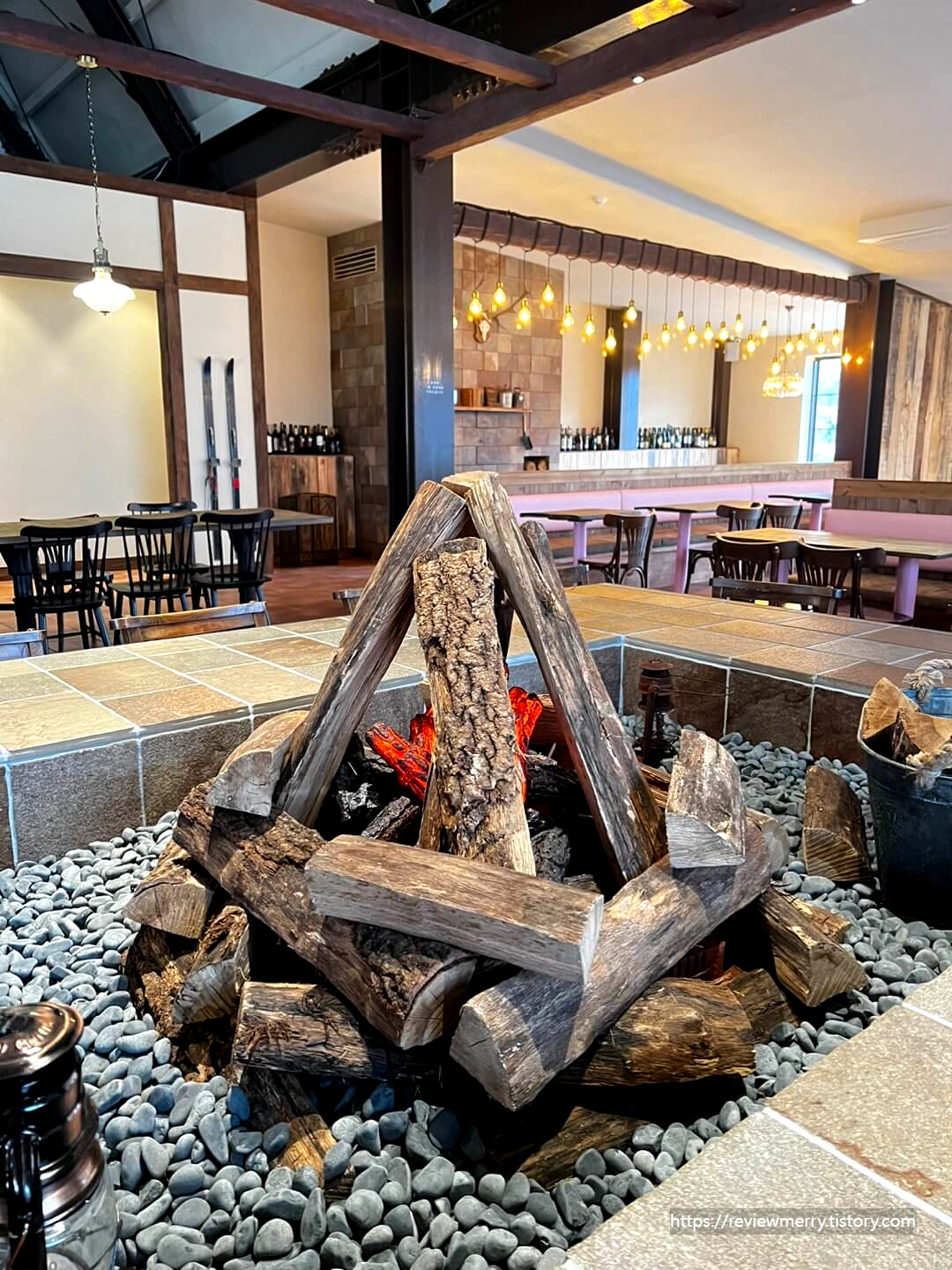 중앙자리 인테리어