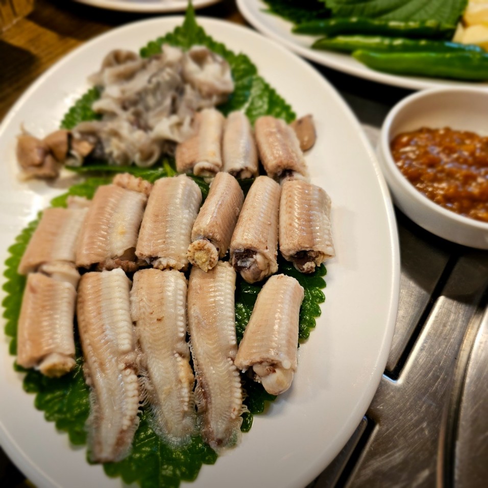 서울에서 ‘산꼼장어 코스요리’를? 높은집종가산꼼장어의 모든 것