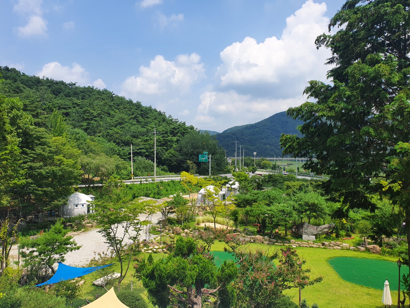 리뉴얼-후 카페-모습-3