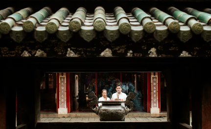 사찰 주변의 아름다운 풍경과 계절별 매력