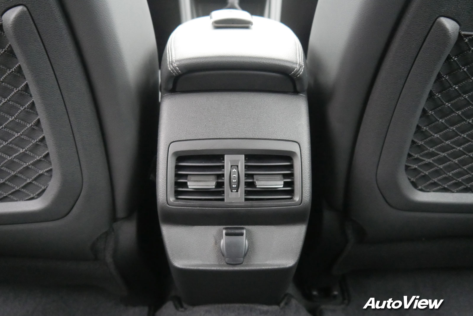 SM6 2열 송풍구 사진 출처 오토뷰 홈페이지