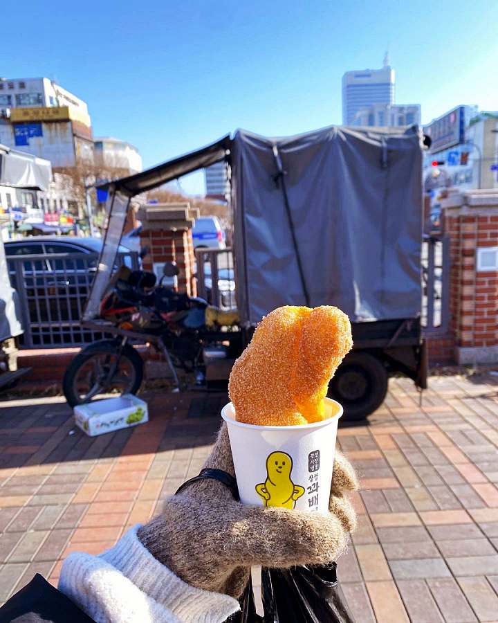 생방송오늘저녁 종로 광장시장 쫄깃쫄깃한 반죽과 시나몬 설탕과의 케미 꽈배기 맛집 추천
