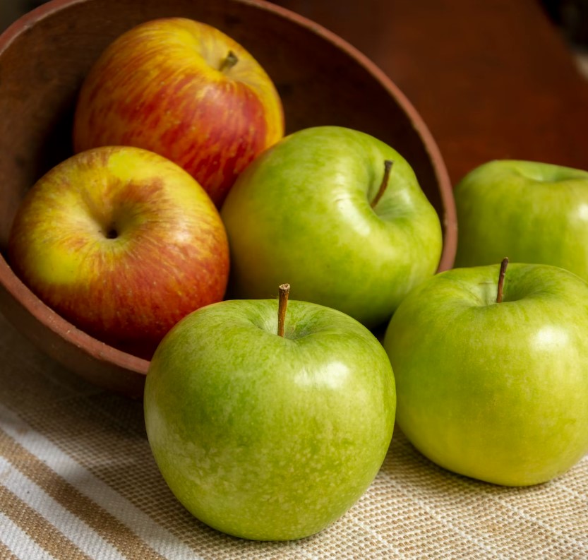 아침에 먹는 사과가 좋은 이유