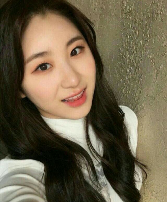 아이즈원 프로듀스48 이채연 사진모음 아이즈원 프로듀스48 이채연 사진모음