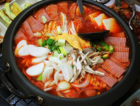 부대찌개 사진