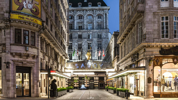 유럽 클래식의 정수: 런던의 사보이 호텔 (The Savoy) 과 극장 문화