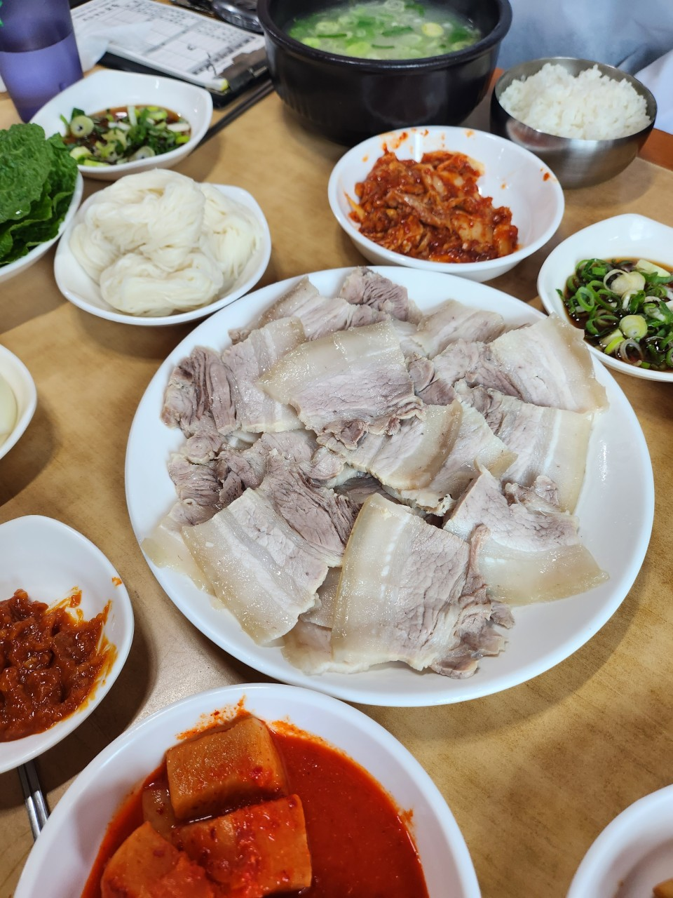 동부식육식당