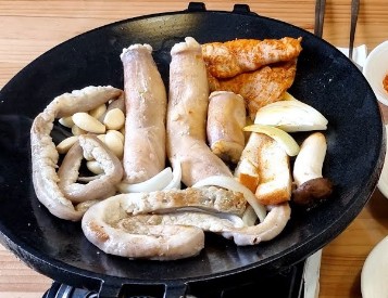 곱창 애호가를 위한 완벽 가이드: 막창, 곱창, 대창, 소창 차이점 비교