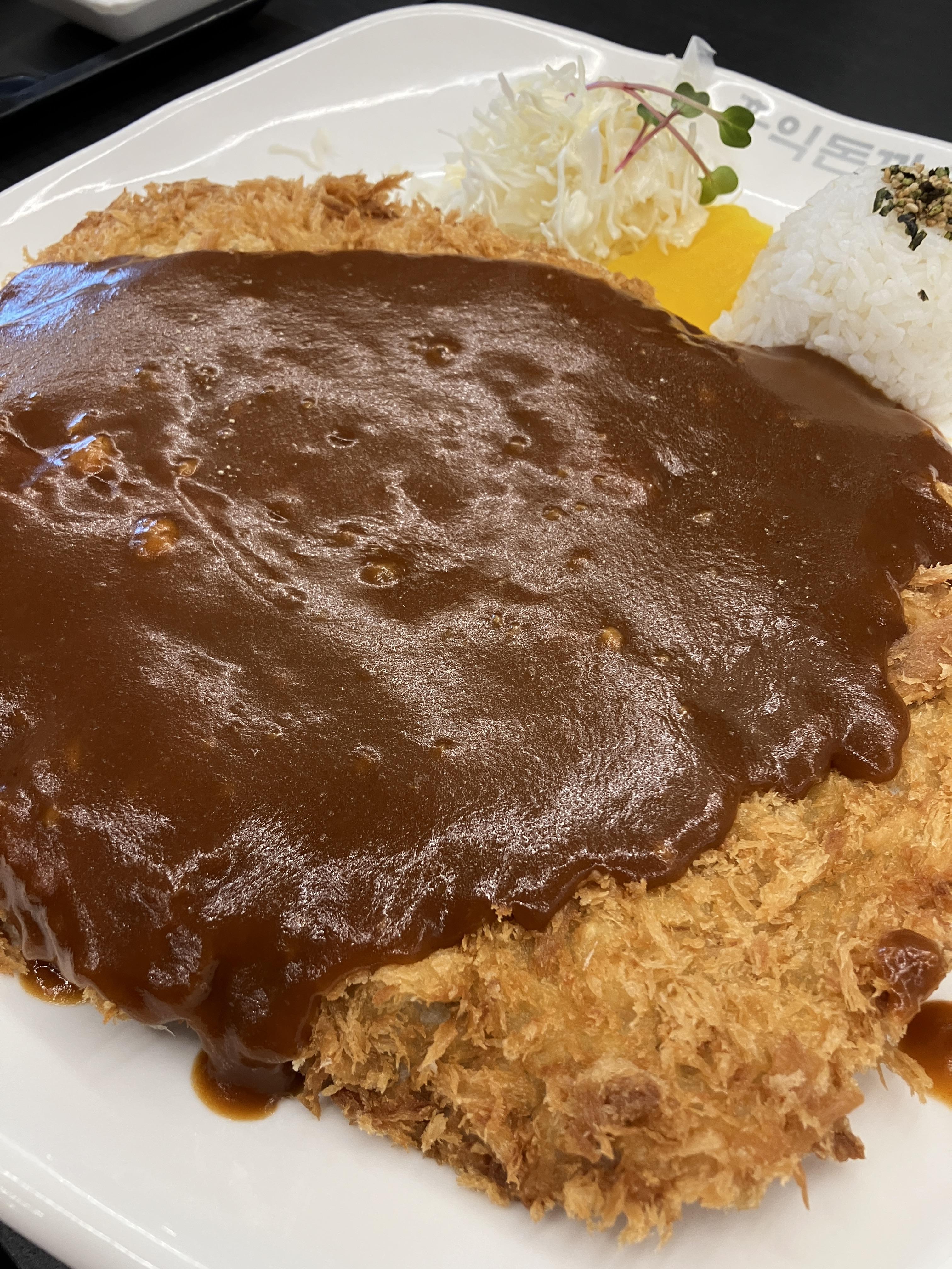 홍익돈까스 내돈내먹