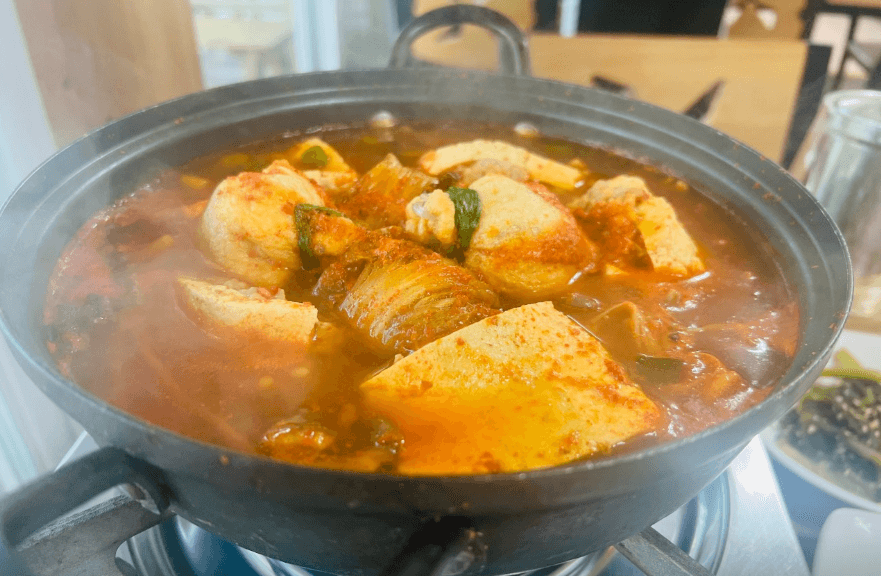 생방송투데이 연꽃두부전골 전북 진안 자족식당 두부 맛집