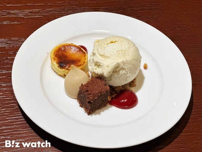 '벤슨'이 저스틴 리 셰프와 협업해 내놓은 디저트 메뉴.