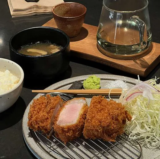 돈카츠창현