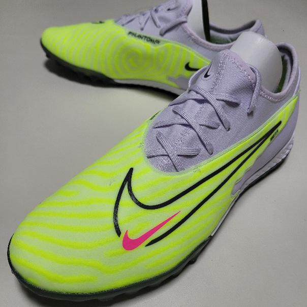 나이키 팬텀GX 프로 디자인