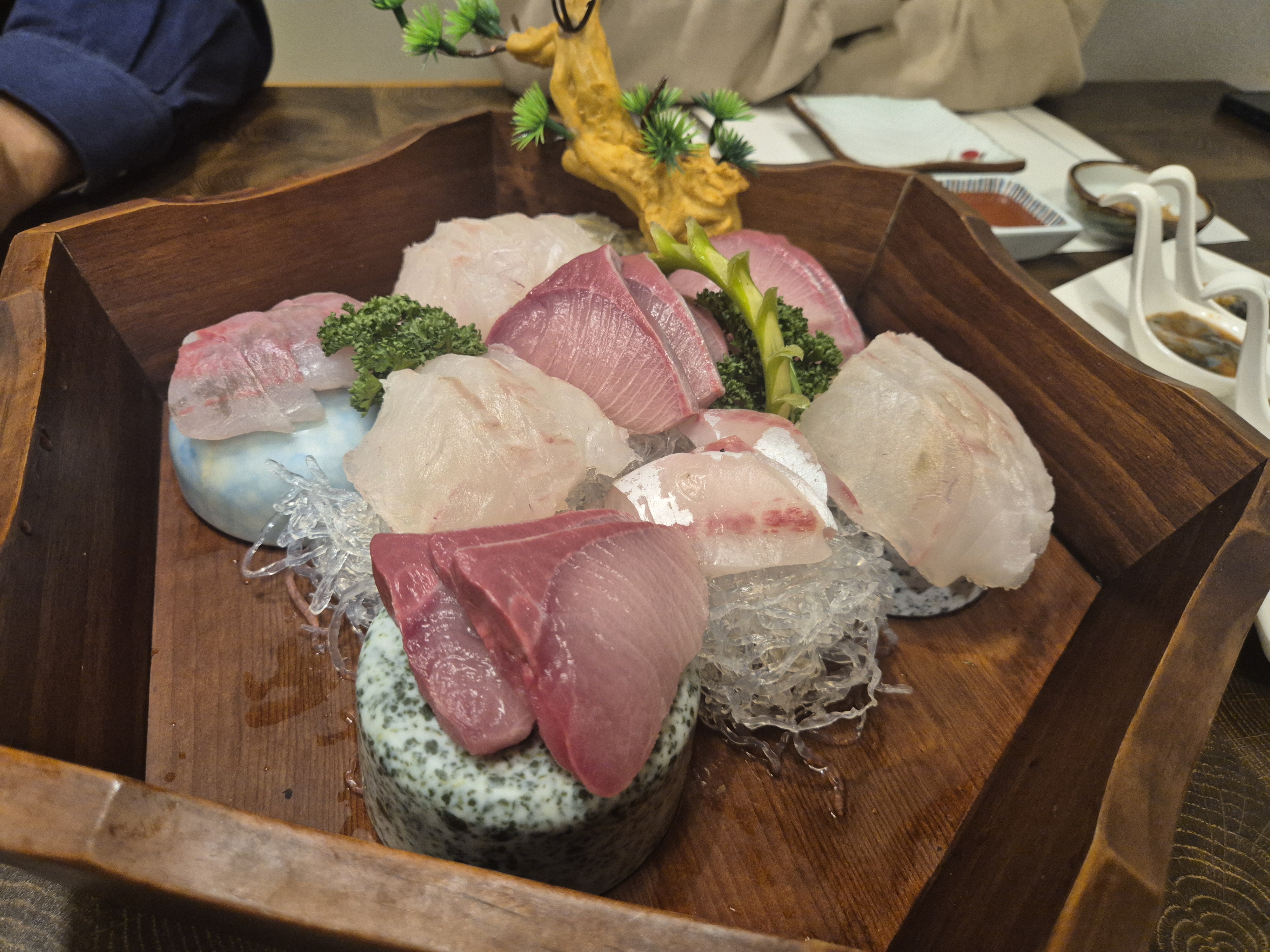 활코스요리의 메인 회입니다.