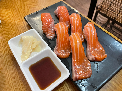 츄르츄르라멘 연어초밥
