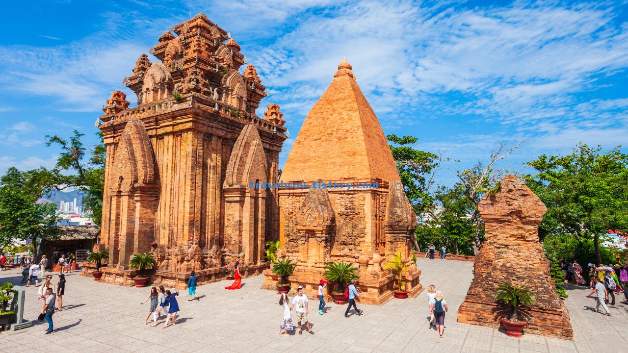 나트랑 포나가르 사원