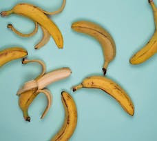 바나나 특징, 건강에 미치는 이점, 다양한 요리법