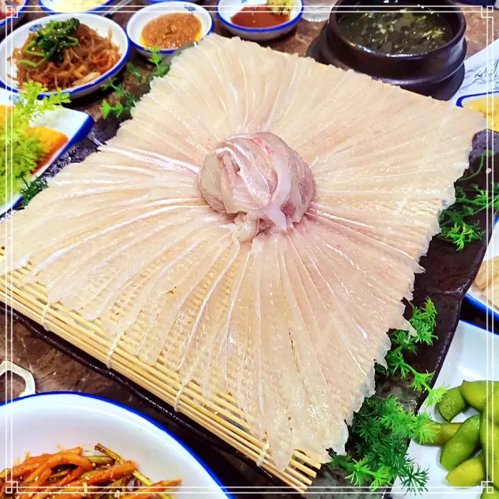 양양 낙산해수욕장 맛집 바다 낚시 3만원, 상차림비 5천원 횟집, 참가자미