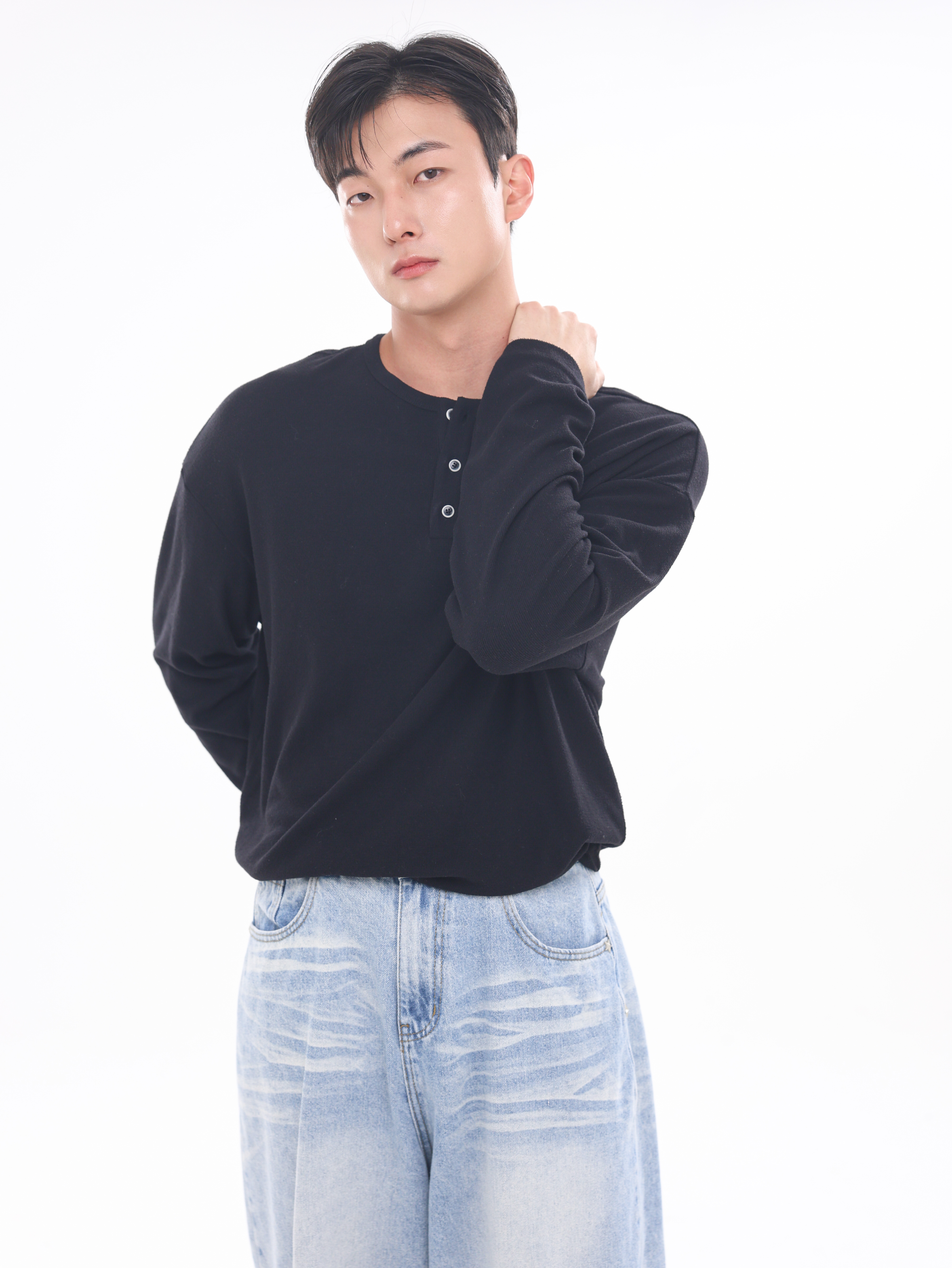 천안 프로필사진 순백스튜디오 — 배우 프로필 흑백톤으로 준비 잘하는 방법 2