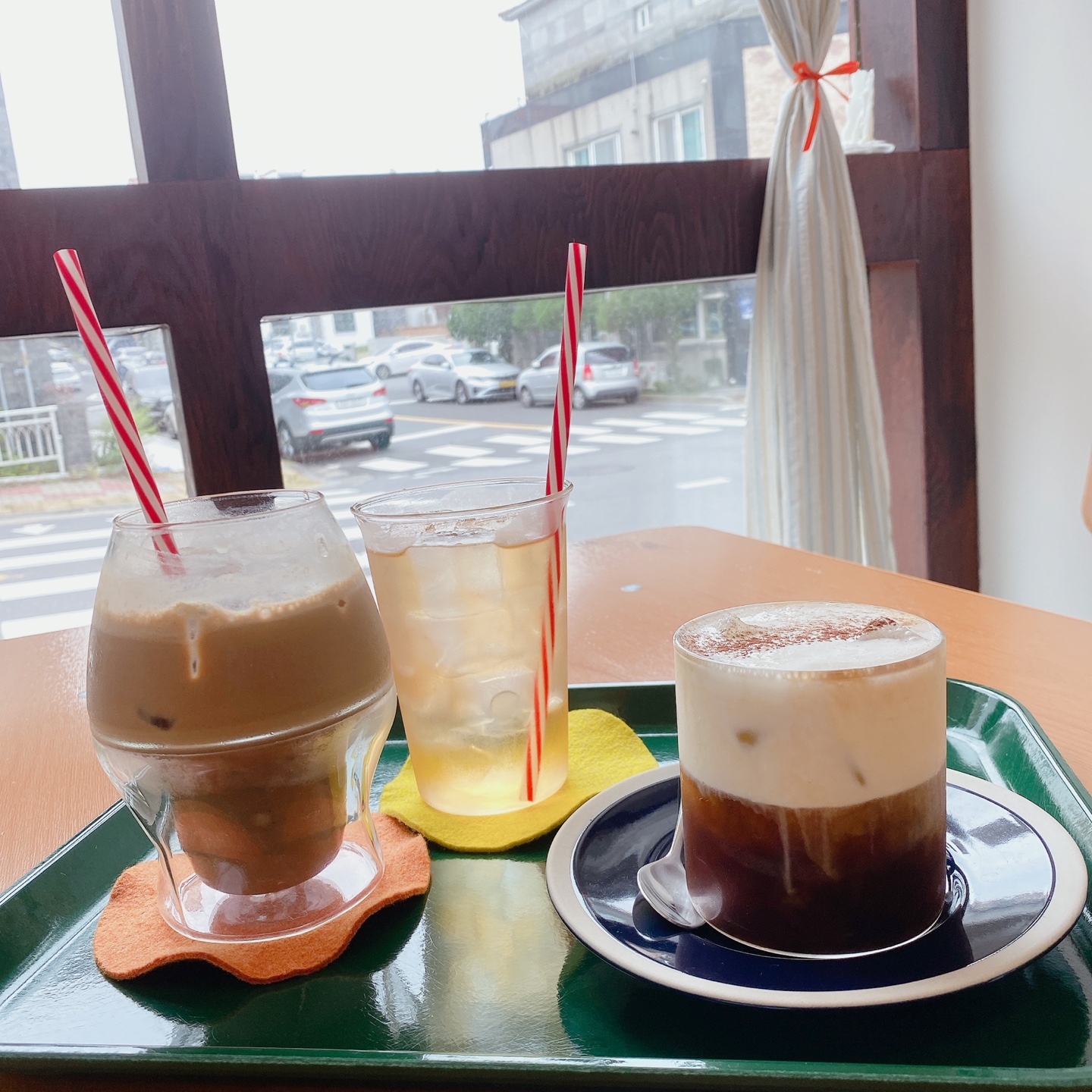 제주 공항근처 이도이동 제주도민 카페 3초기억 카페 금붕어 주차 리뷰 추천