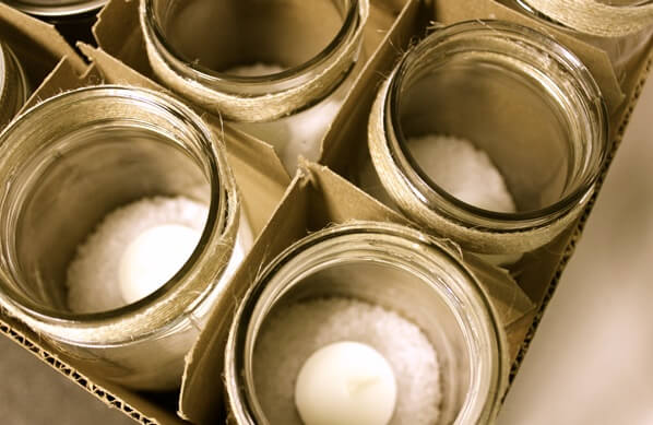 병에-담겨있는-소금