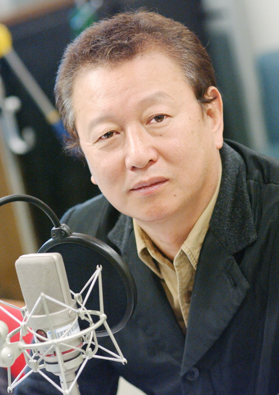 전유성 개그맨 코미디의 거장│웃음으로 시대를 이끈 인물 전유성