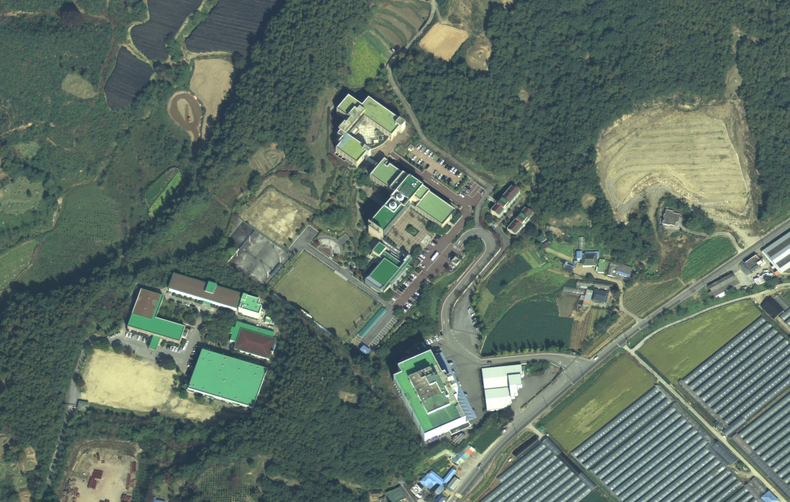 (주)삼정엔지니어링 1996.[교육연구시설] 천안 수협중앙회 연수원 지구 부지조성 - 동남구 병천면