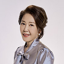 미녀와 순정남에서 백미자 역을 맡은 차화연