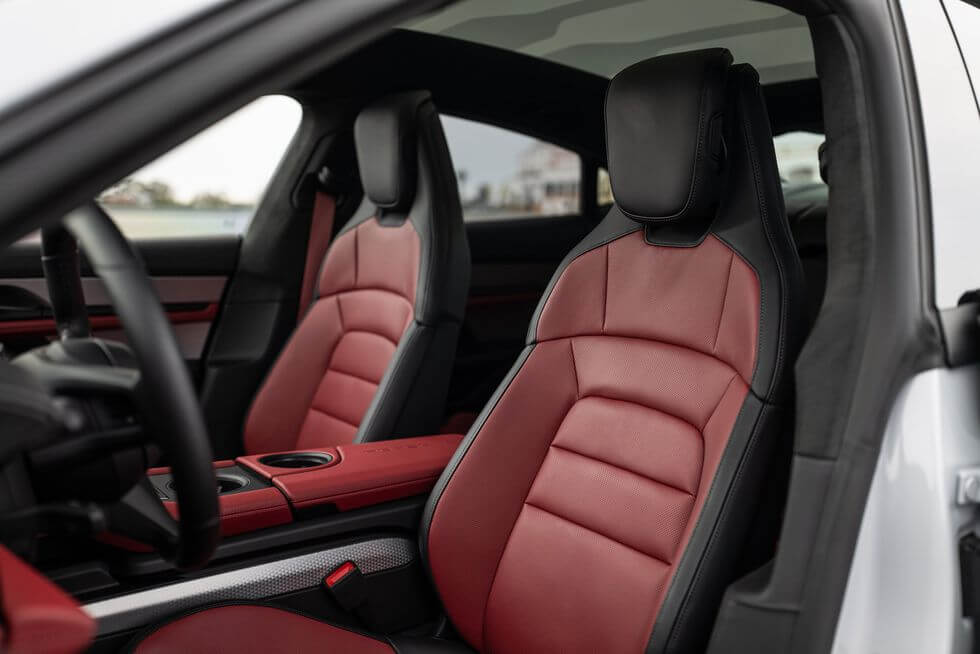 2025 포르쉐 타이칸