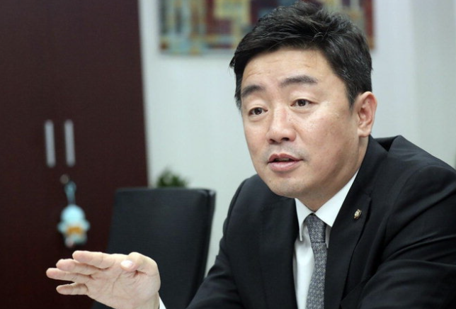 2025 강훈식 의원 결혼·이혼·정치경력 총정리 (+비서실장 내정 포함)