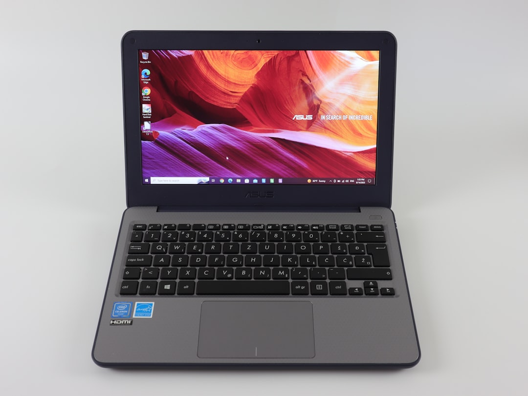 Laptop.