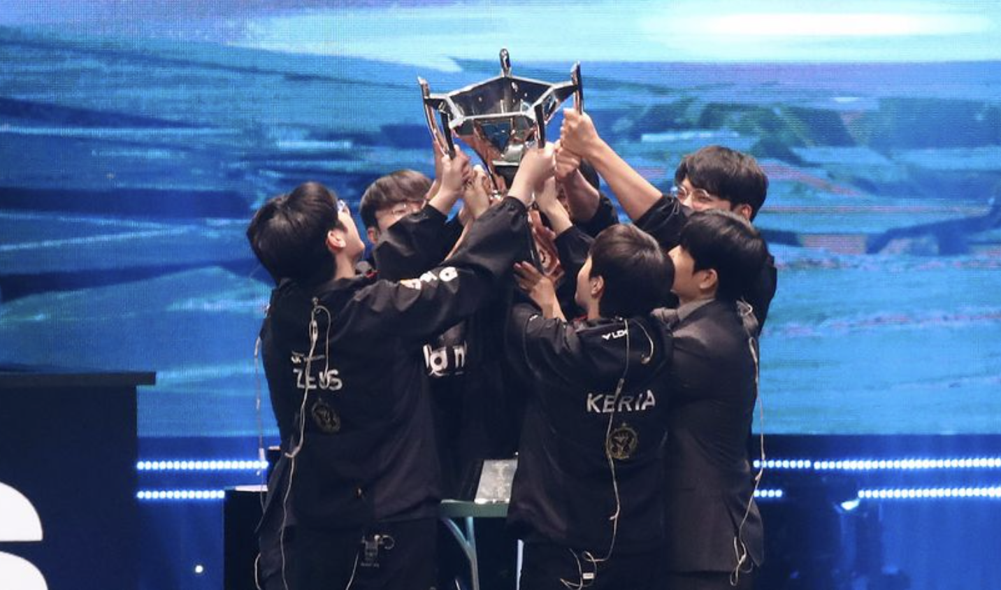 4번 째 롤드컵 우승한 T1 페이커