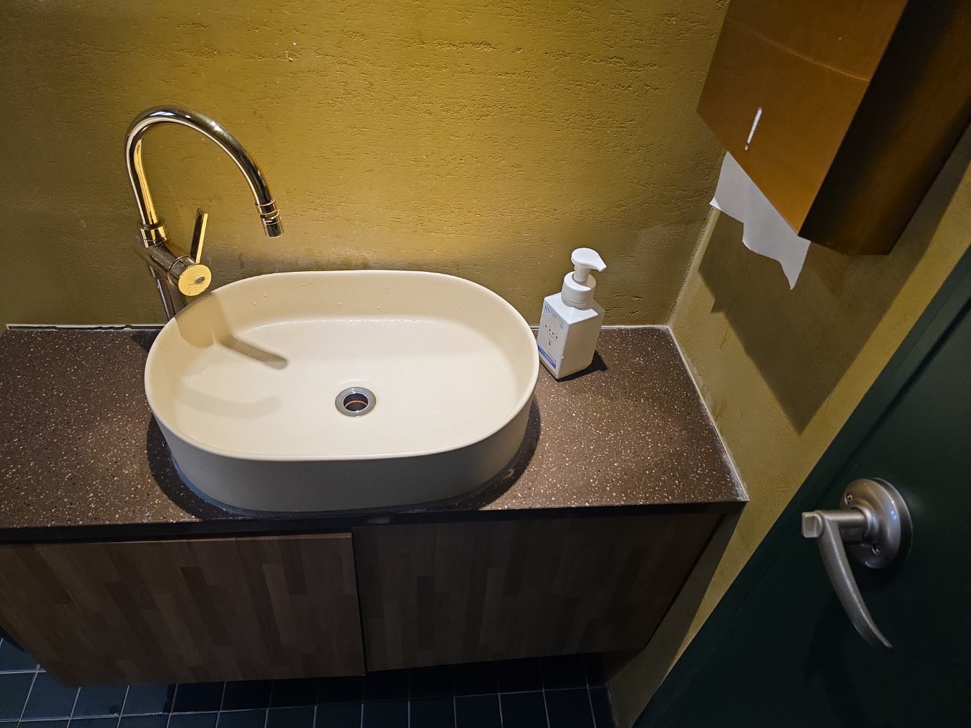 화장실 내부 사진2