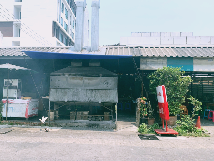 치앙마이 치킨 맛집 추천 님만 로컬 맛집 까이앙청더이 vs 위치안부리 비교 리뷰