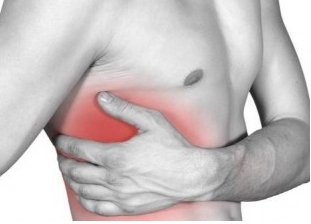 오른쪽 갈비뼈 아래 통증