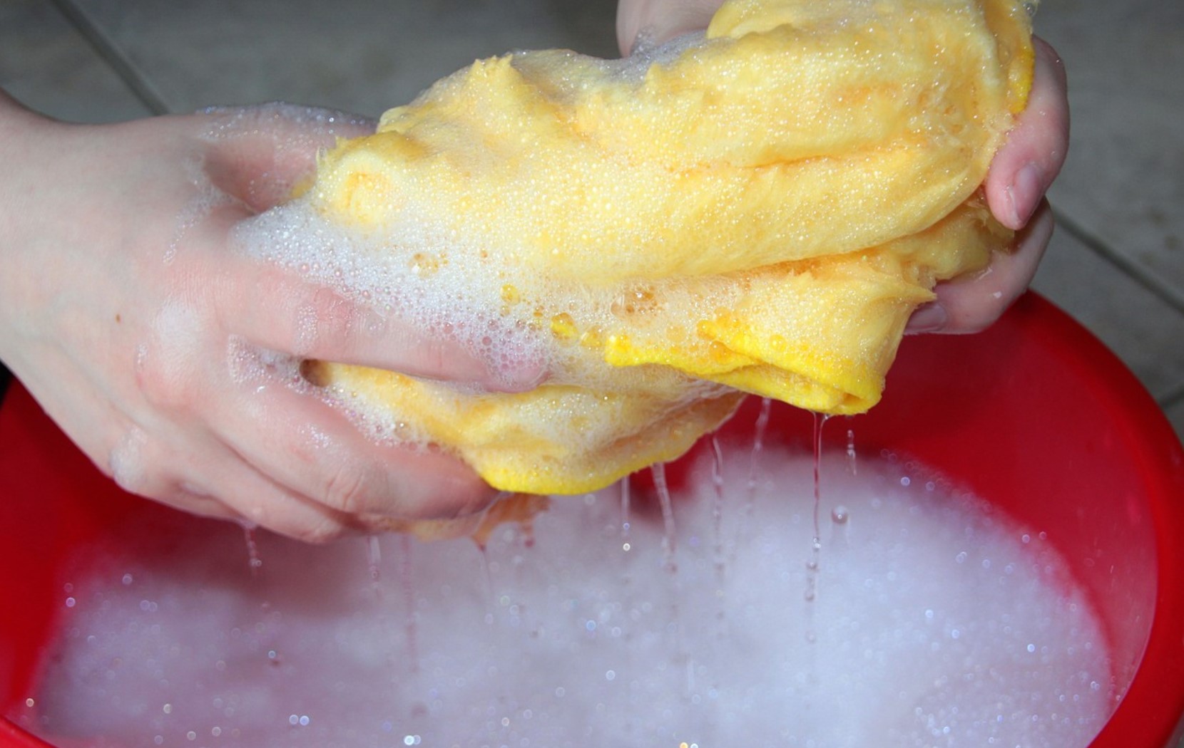 하루를 바꾸는 단 5분, 아침 청소 루틴의 힘