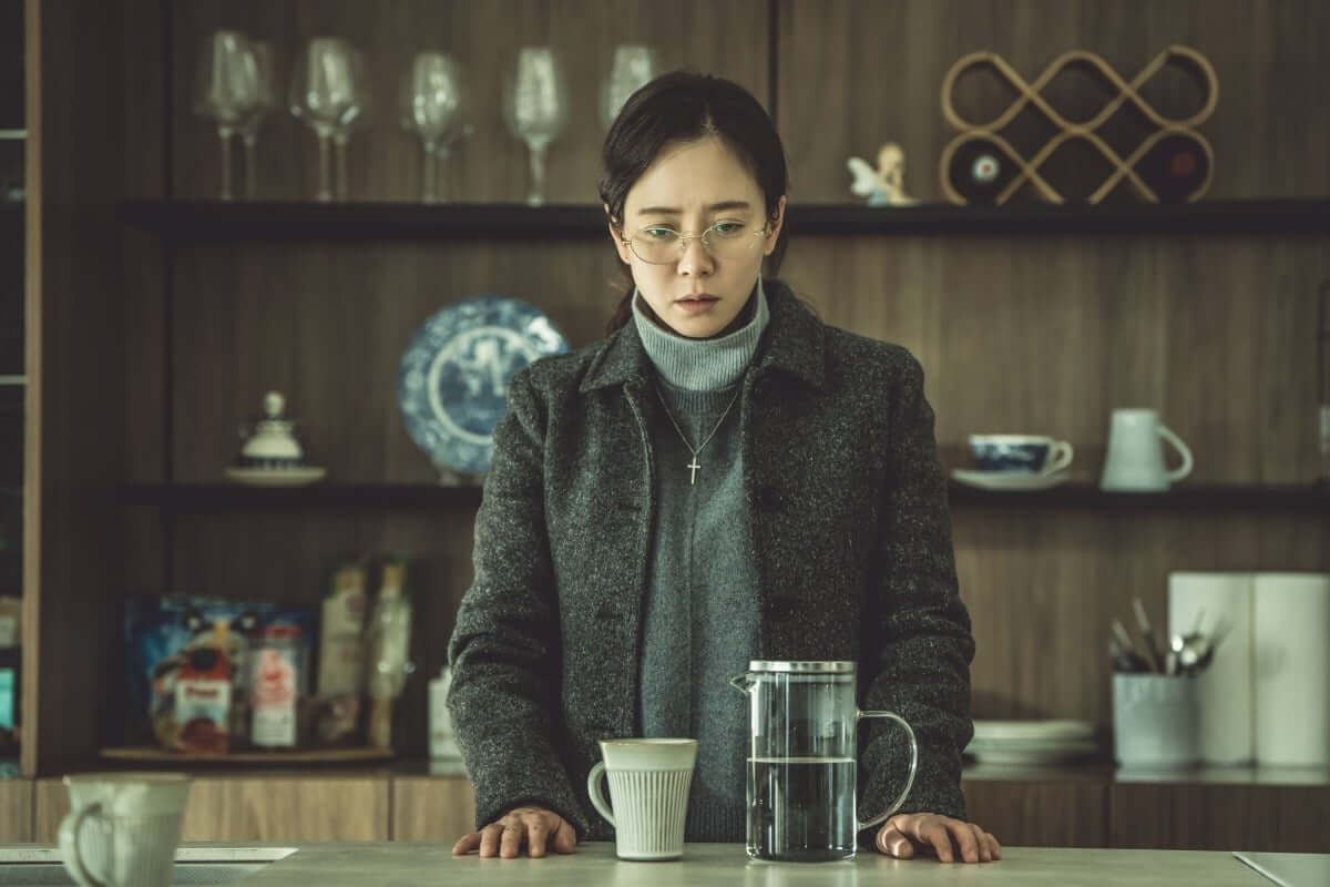 영화 구원자 출연진 줄거리 등장인물 결말 해석