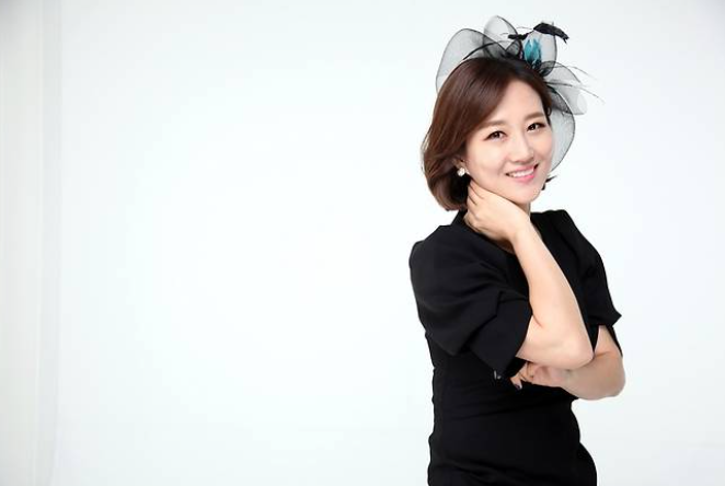 장윤정 모친 투자 사기 구형 징역 1년 6개월…법정서 눈물