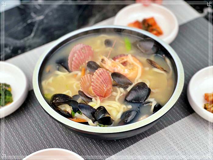 생방송 오늘저녁 인천, 영종도, 을왕리, 마시안 해변 조개전골, 문어, 칼국수, 해물전골, 막회, 해물전 맛집