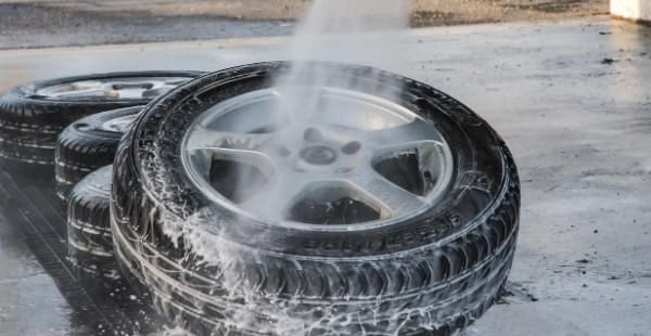 여름 타이어 관리와 공기압 세팅 가이드 포스팅 관련 이미지